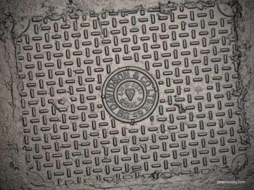 petemcnally_manholecover_wire